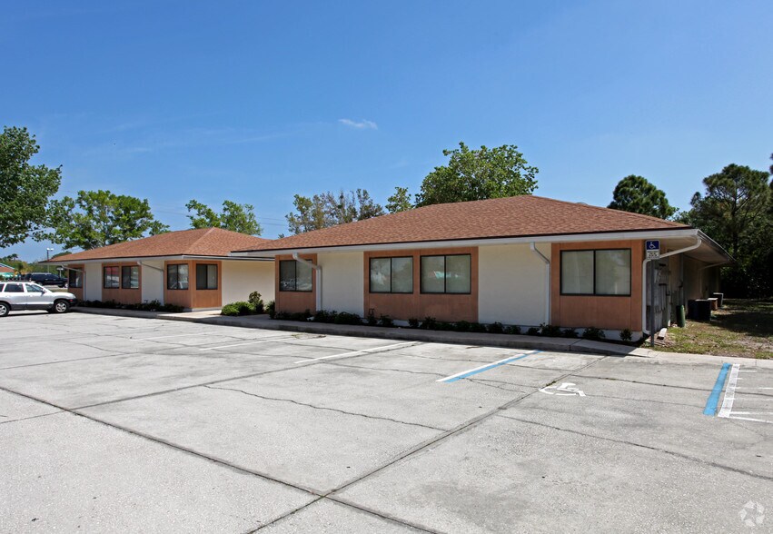 1900 NE Palm Bay Dr, Palm Bay, FL for sale - Primary Photo - Image 1 of 1