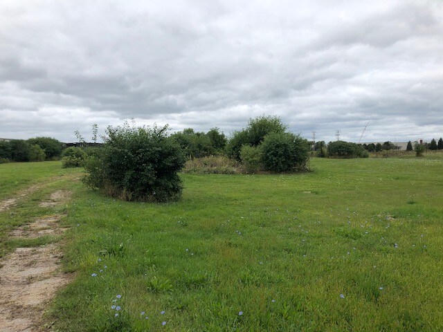 892 Cold Spring Rd, Neenah, WI for sale Primary Photo- Image 1 of 1