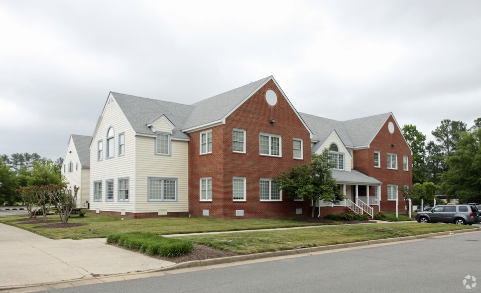 9560-9562 Kings Charter Dr, Ashland, VA for sale - Primary Photo - Image 1 of 1