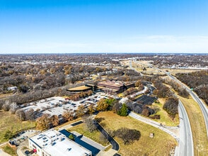 5200 Metcalf Ave, Overland Park, KS - AERIAL  map view