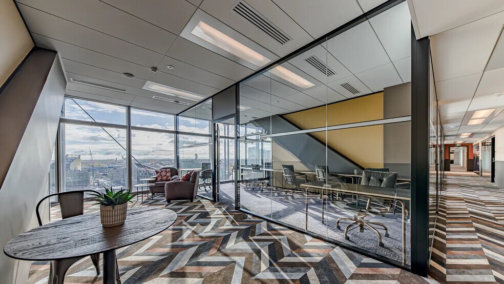 11 Parvis De Rotterdam, Lille for lease - Interior Photo - Image 1 of 7