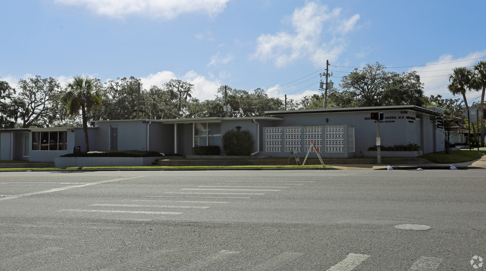 611 W Dixie Ave, Leesburg, FL for lease Primary Photo- Image 1 of 5