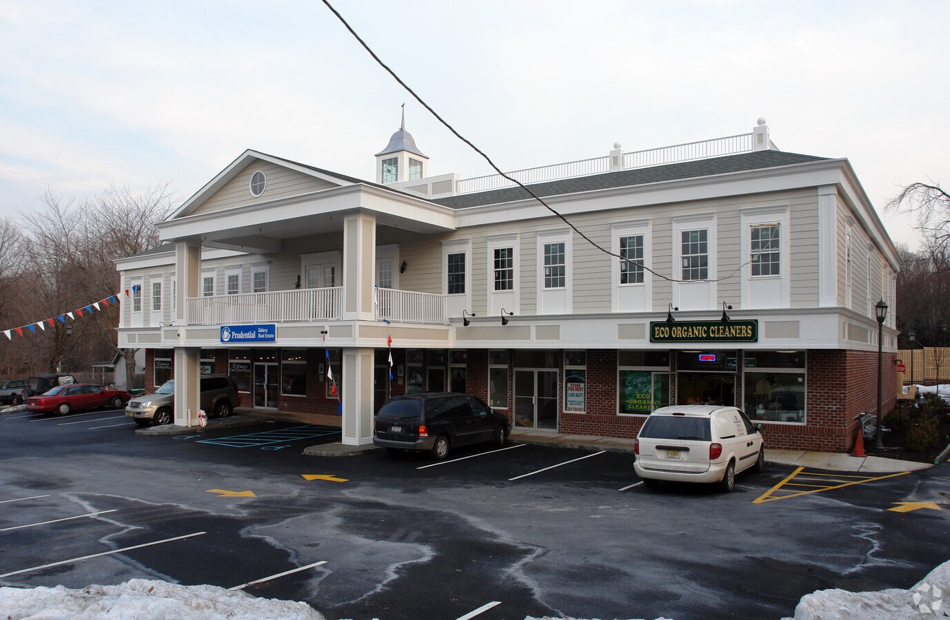 183 Old Tappan Rd, Westwood, NJ 07675