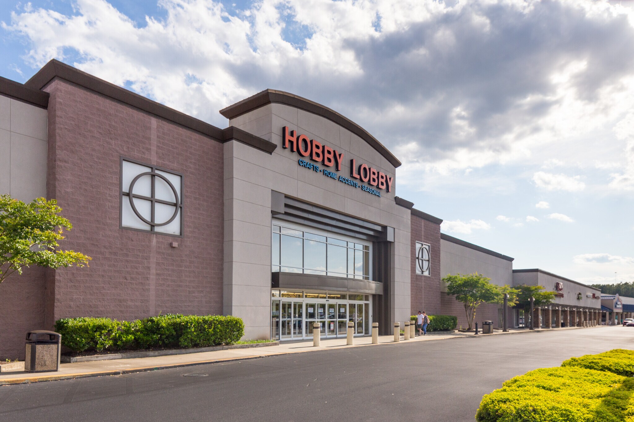 955-1063 Bullsboro Dr, Newnan, GA for sale Building Photo- Image 1 of 1