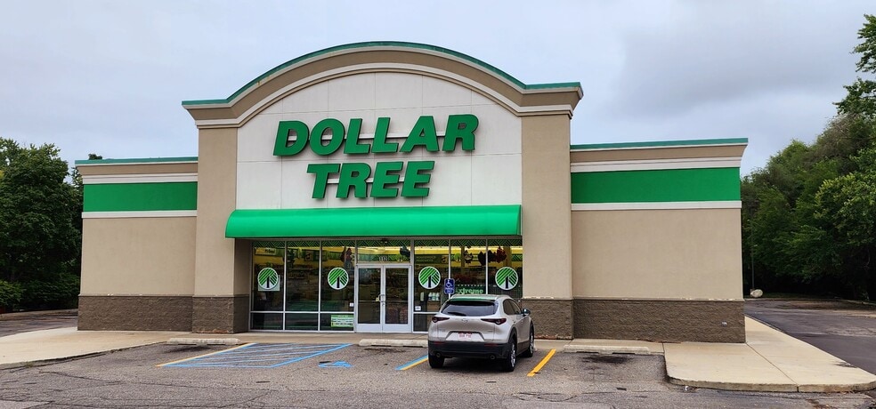 1120 W Main St, Lowell, MI for sale - Building Photo - Image 1 of 8