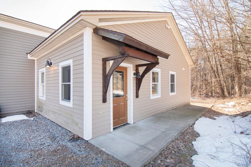 14 S Greenfield Rd, Greenfield Center, NY 12833