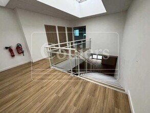 900 Rue Andre Ampere, Aix-en-Provence for lease Interior Photo- Image 2 of 3