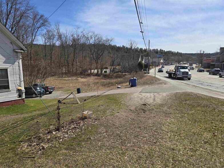 98 Washington St, Claremont, NH for sale - Building Photo - Image 3 of 5