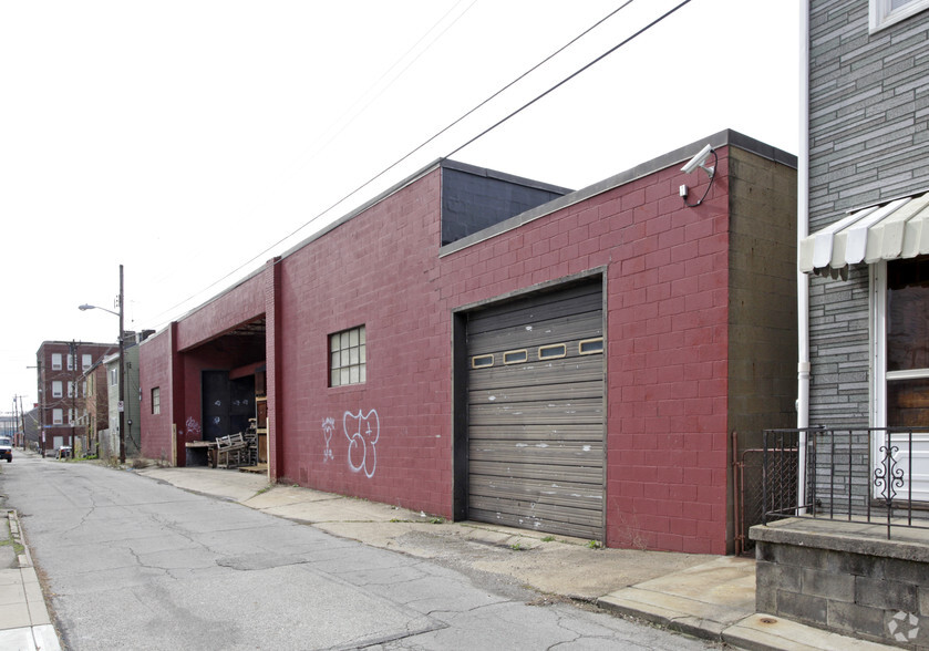 4920 Harrison St, Pittsburgh, PA for lease - Building Photo - Image 2 of 9