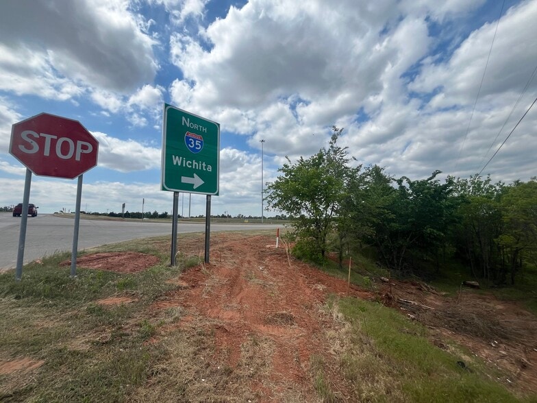 I-35 Frontage Rd, Oklahoma City, OK for sale - Building Photo - Image 3 of 18