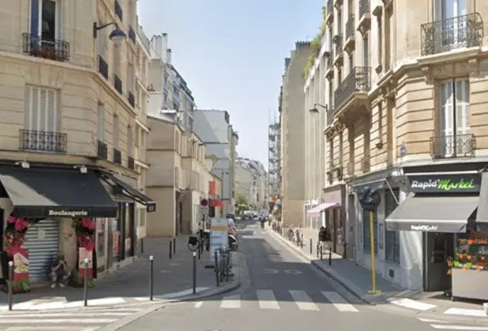 Retail in Paris for lease - Building Photo - Image 2 of 2