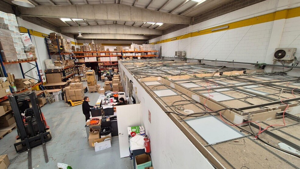 Industrial in Castellar del Vallès, Barcelona for sale - Interior Photo - Image 3 of 9