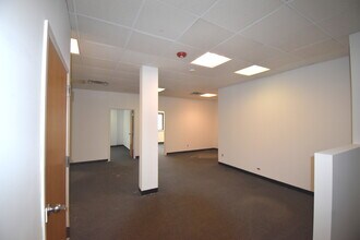 18 Haven Ave, Port Washington, NY for lease Interior Photo- Image 2 of 6