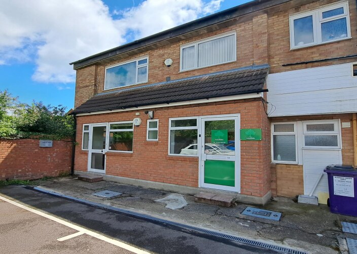 106A Bedford Rd, Wootton for sale - Building Photo - Image 1 of 1