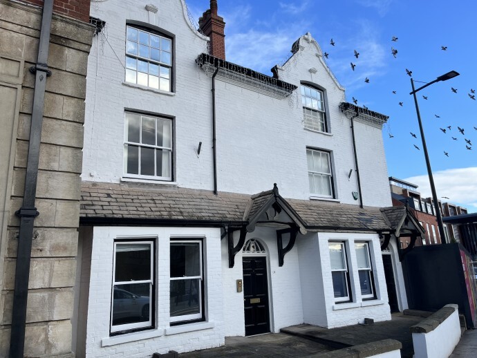 15-16 St Marys St, Lincoln for lease - Primary Photo - Image 1 of 1