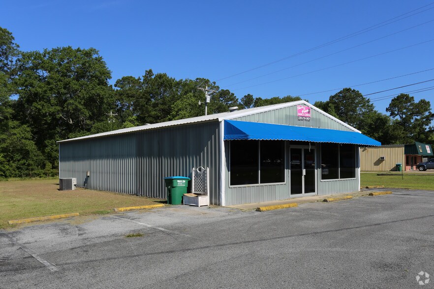 8015 Hwy 613, Moss Point, MS 39562