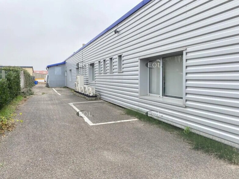 Flex in Irigny for lease - Building Photo - Image 3 of 12