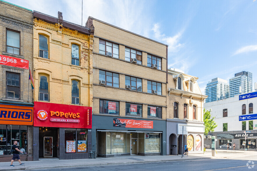 641 Yonge St, Toronto, ON for lease - Building Photo - Image 2 of 2