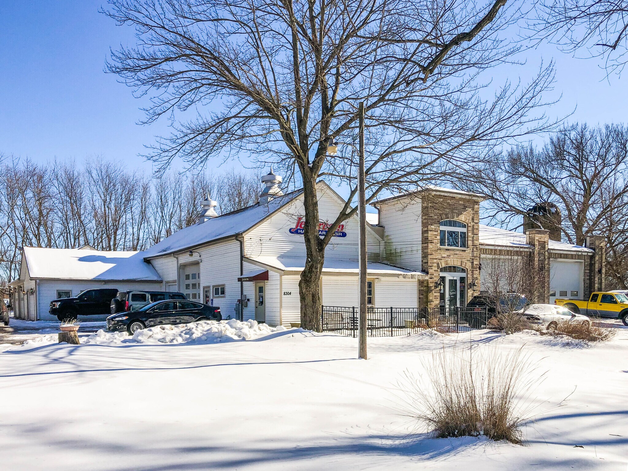 8304 Pingree Rd, Lake In The Hills, IL for sale Building Photo- Image 1 of 1