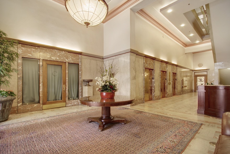 801-815 1st Ave, Seattle, WA for lease - Lobby - Image 2 of 2