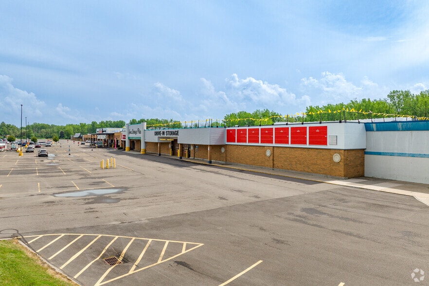 8015 Oswego Rd, Liverpool, NY for sale - Primary Photo - Image 1 of 1