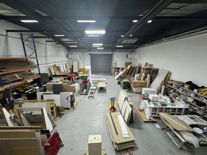 Flex in Saint-Germain-lès-Arpajon for lease - Interior Photo - Image 1 of 6