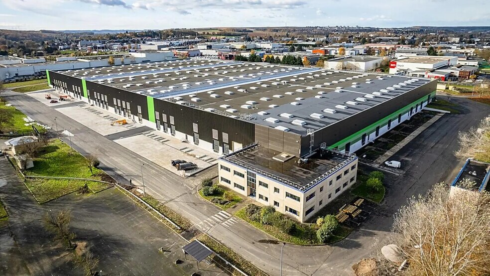 Industrial in Allonne for lease - Building Photo - Image 3 of 13