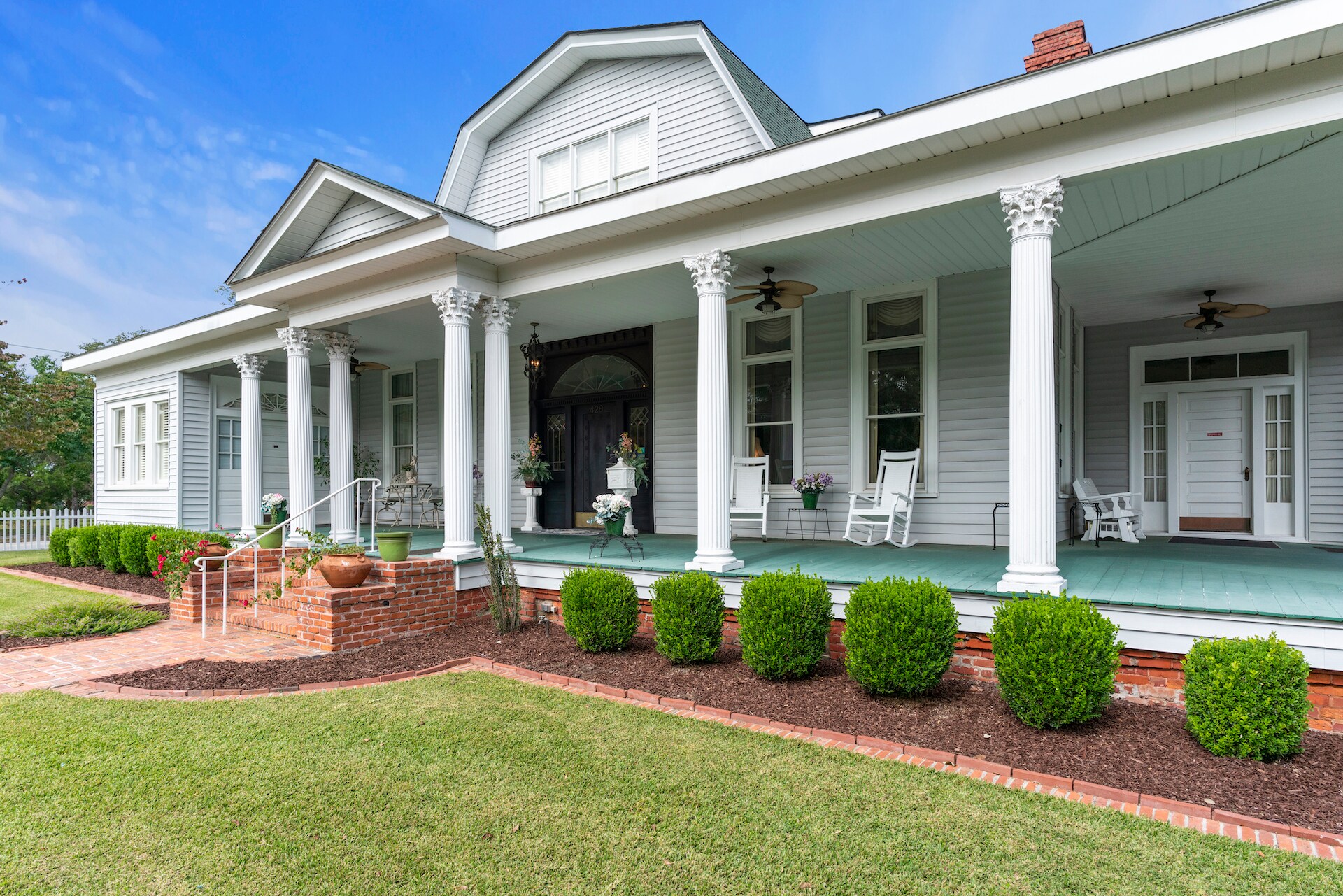 426 W Church St, Swainsboro, GA 30401