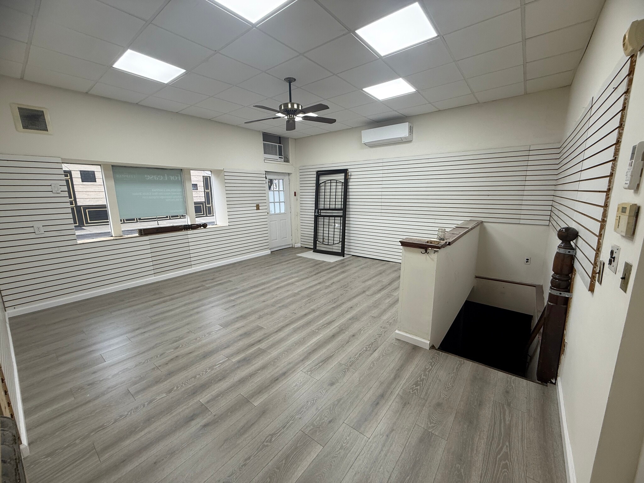 143A Tulip Ave, Floral Park, NY for lease Interior Photo- Image 1 of 16