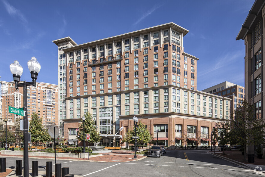 400 Courthouse Sq, Alexandria, VA for lease - Building Photo - Image 2 of 3