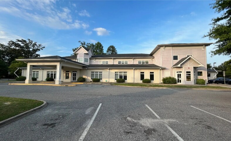 1503 N Road St, Elizabeth City, NC for lease - Building Photo - Image 1 of 21