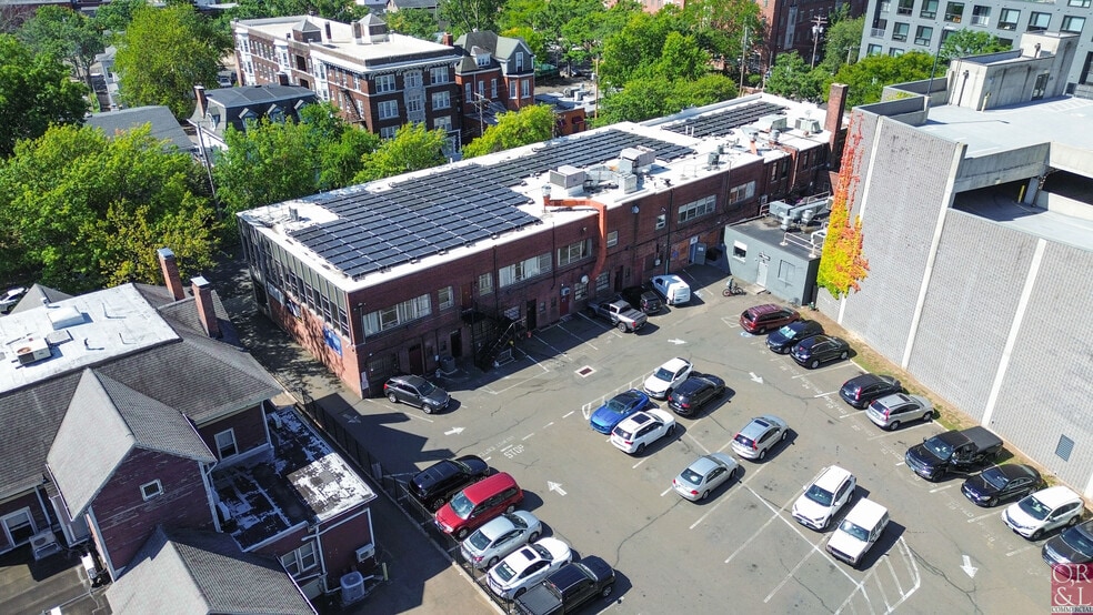 1211 Chapel St, New Haven, CT for lease - Building Photo - Image 2 of 11