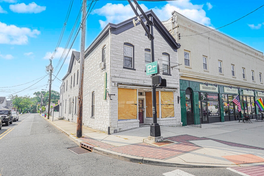 135 Main St, Matawan, NJ for lease - Building Photo - Image 1 of 18