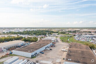 8801 Wallisville Rd, Houston, TX - AERIAL map view