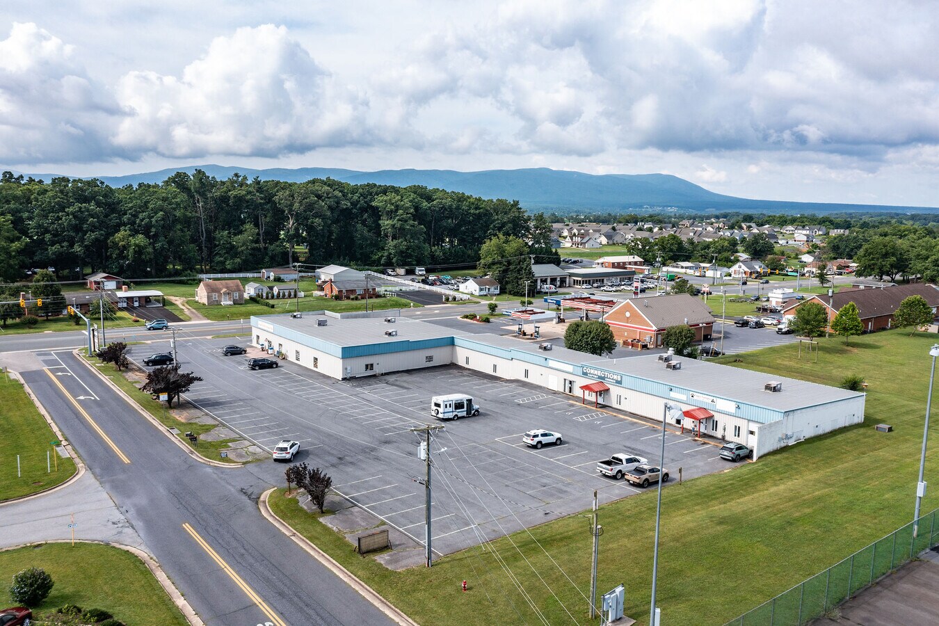 3304 Stuarts Draft Hwy, Stuarts Draft, VA 24477