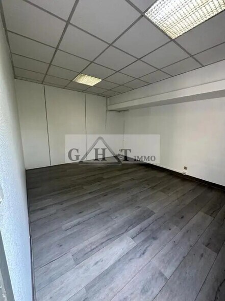 Office in Bonneuil-sur-Marne for lease - Interior Photo - Image 3 of 5