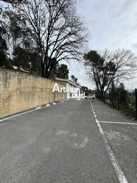 Flex in La Roquette-sur-Siagne for lease - Building Photo - Image 1 of 4