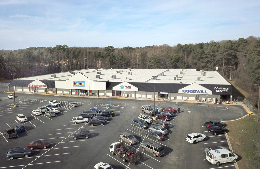 5793 Fairburn Rd, Douglasville, GA for lease - Building Photo - Image 1 of 6