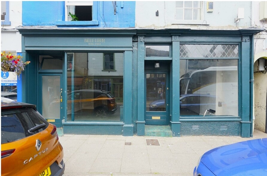 19-21 King St, Ulverston for lease - Primary Photo - Image 1 of 1