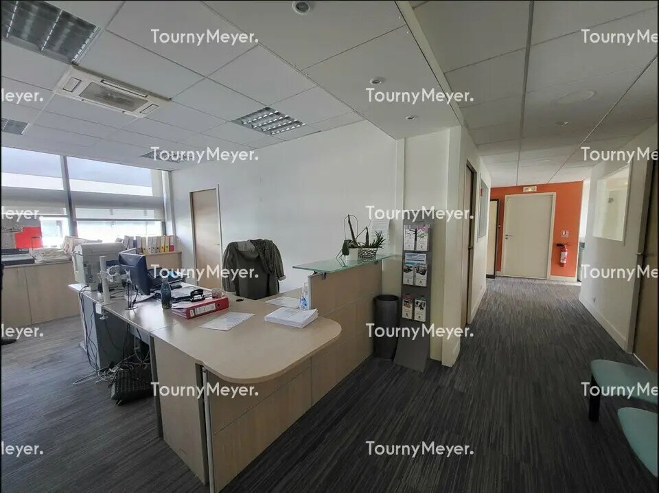 Office in Bayonne for sale Interior Photo- Image 1 of 7