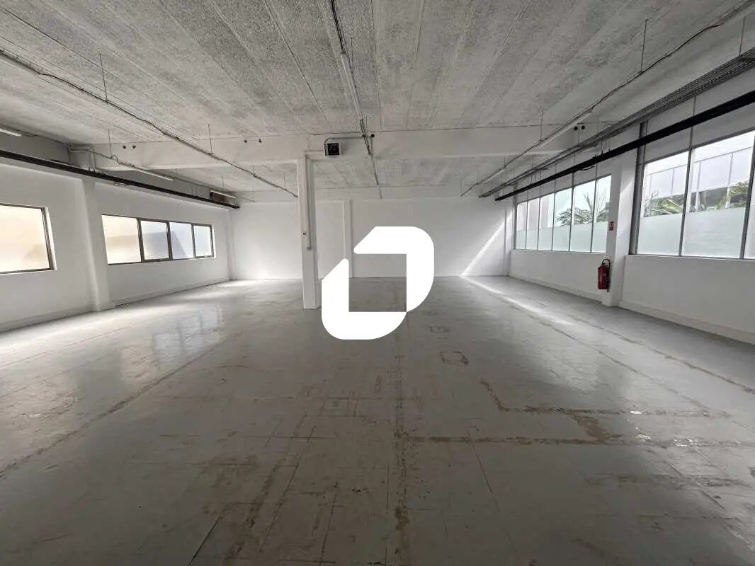 Office in Bezons for lease Interior Photo- Image 1 of 19