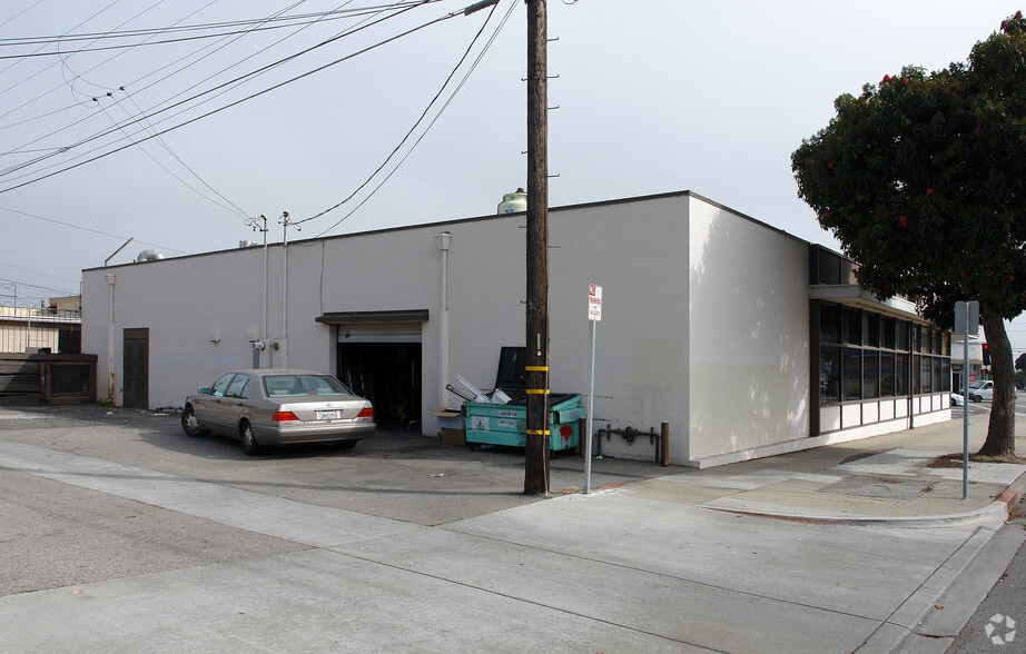 2307 E Main St, Ventura, CA for lease - Building Photo - Image 2 of 39