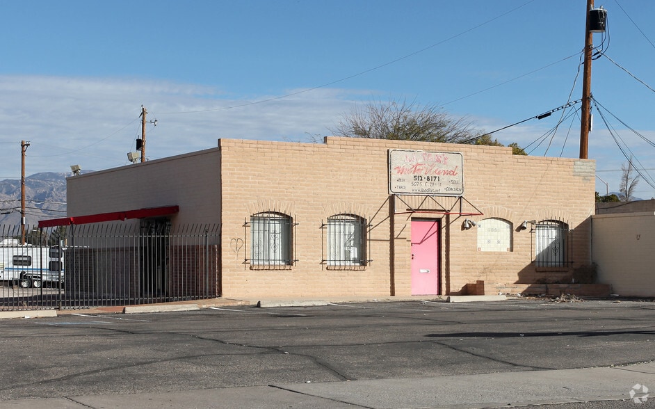 5075 E 29th St, Tucson, AZ for sale - Primary Photo - Image 1 of 11