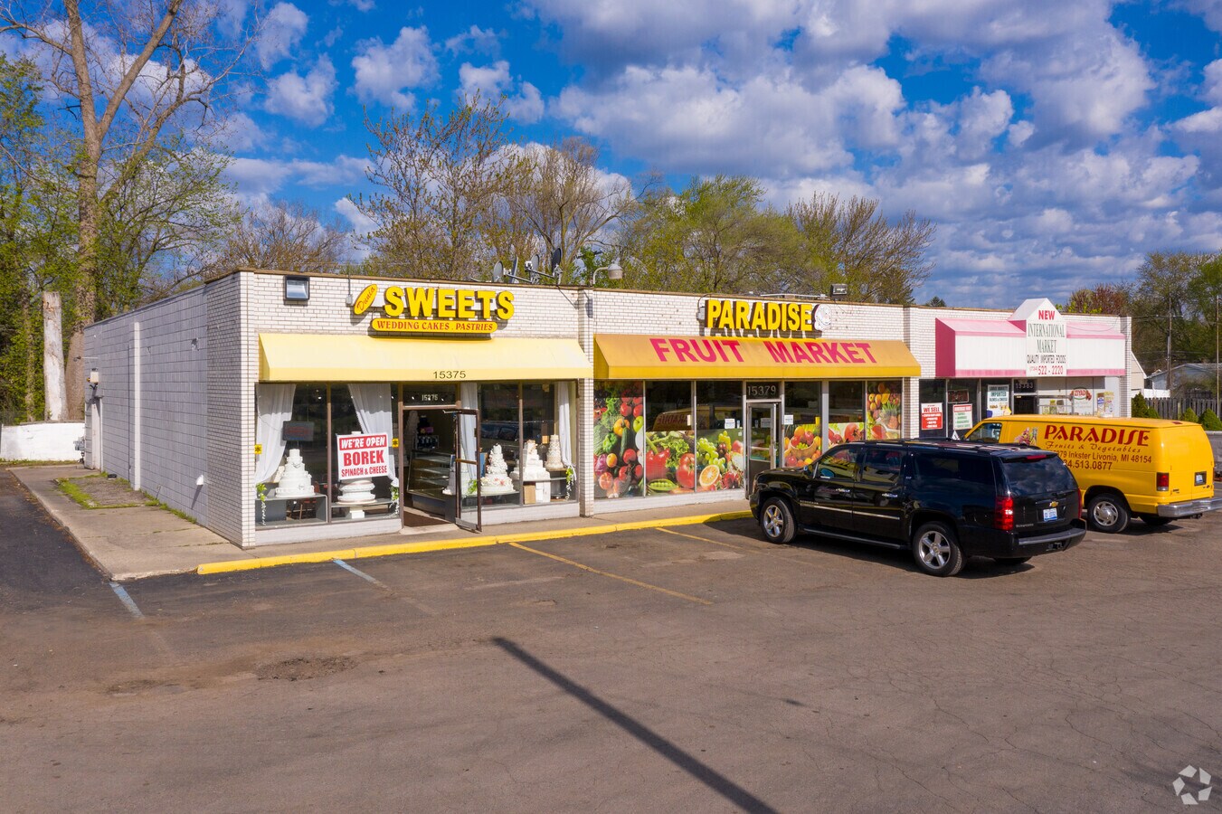 1537515383 Inkster Rd, Livonia, MI 48154