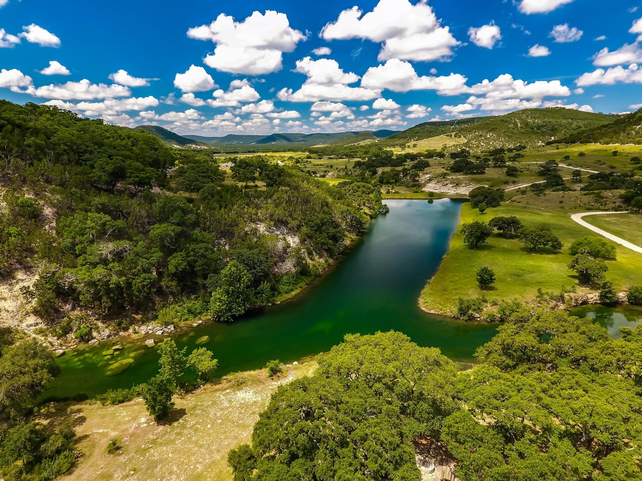 1015A Seco Springs Ranch Rd, Utopia, TX for sale Building Photo- Image 1 of 1