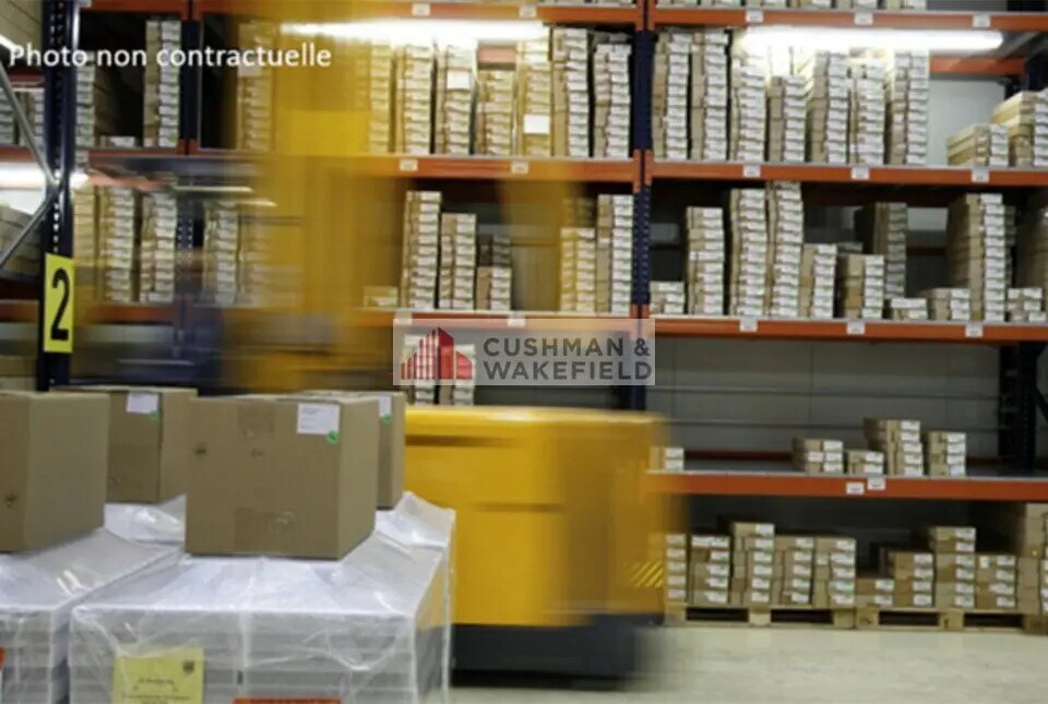 Flex in Vauvert for lease Interior Photo- Image 1 of 2