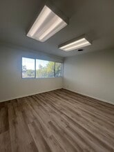 6210 Wilshire Blvd, Los Angeles, CA for lease Interior Photo- Image 1 of 2