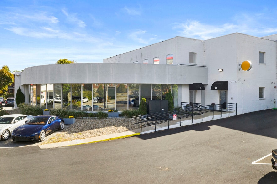 85 Linden St, Waltham, MA for lease - Building Photo - Image 2 of 3