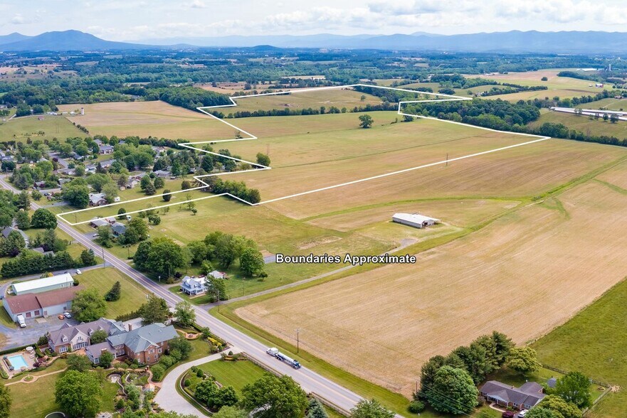 1300 Keezletown Rd, Weyers Cave, VA for sale - Primary Photo - Image 1 of 1