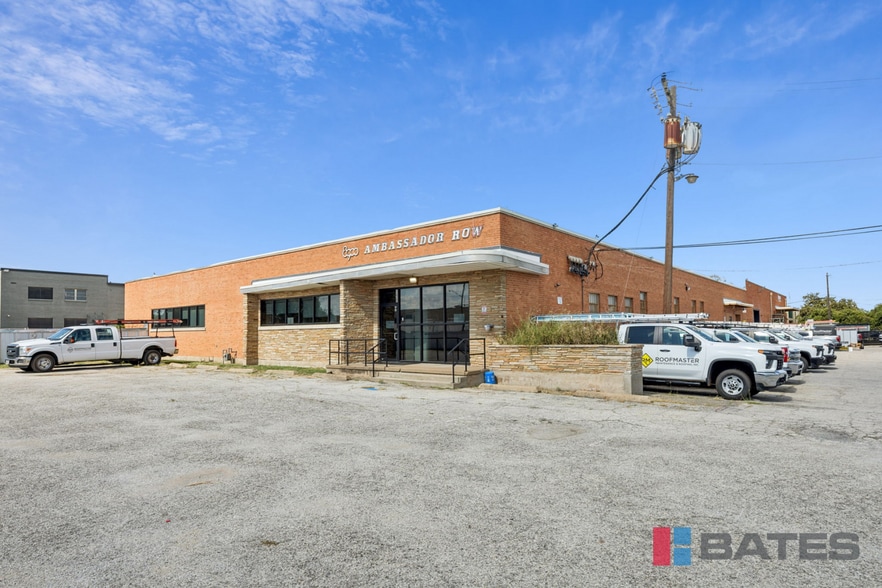 8900 Ambassador Row, Dallas, TX for sale - Building Photo - Image 1 of 23
